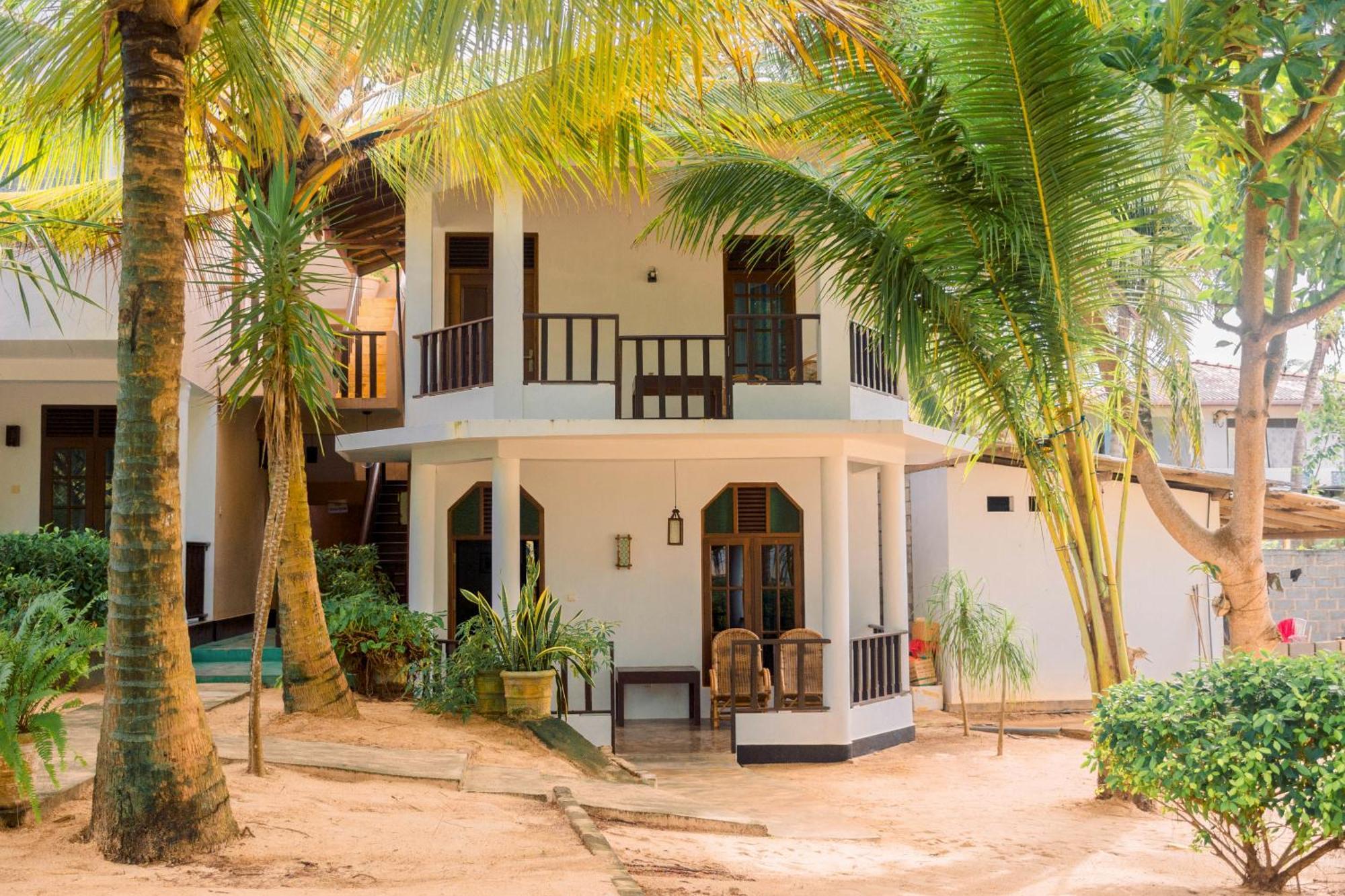 Harmony Beach Resort 탕갈레 외부 사진
