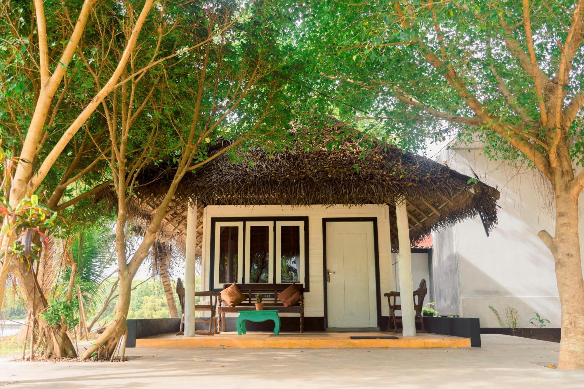 Harmony Beach Resort 탕갈레 외부 사진