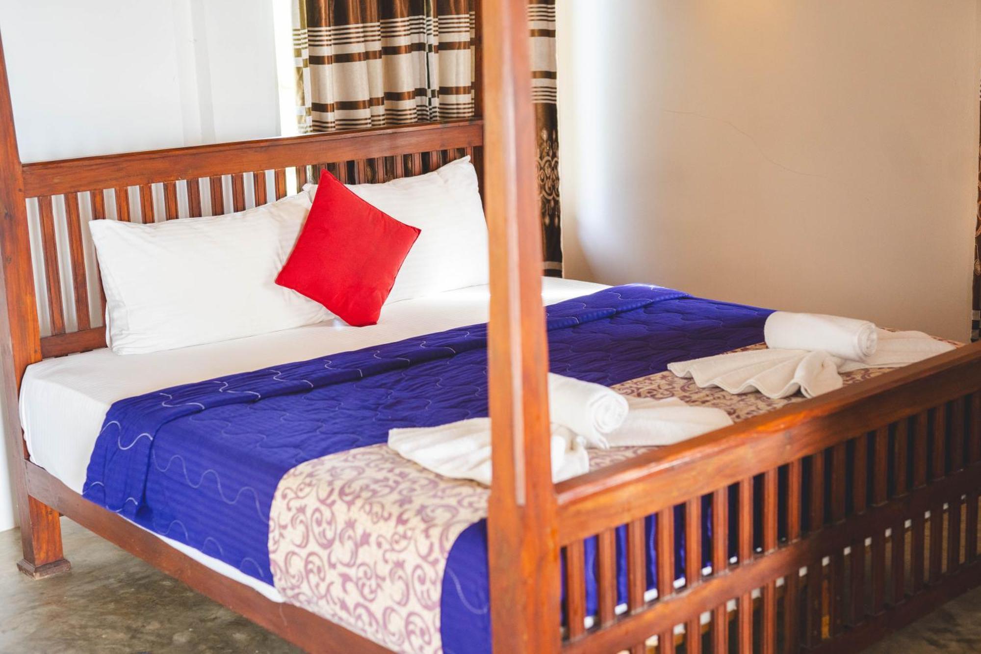 Harmony Beach Resort 탕갈레 외부 사진