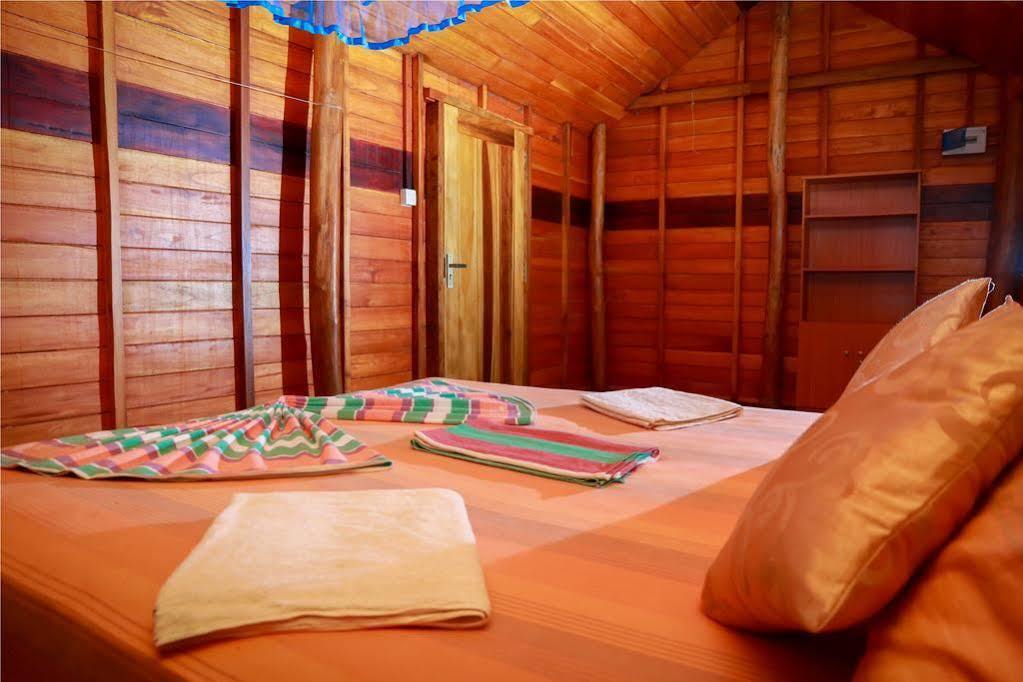 Harmony Beach Resort 탕갈레 외부 사진
